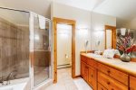 Bathroom 2 Ski Tip Ranch - Keystone CO